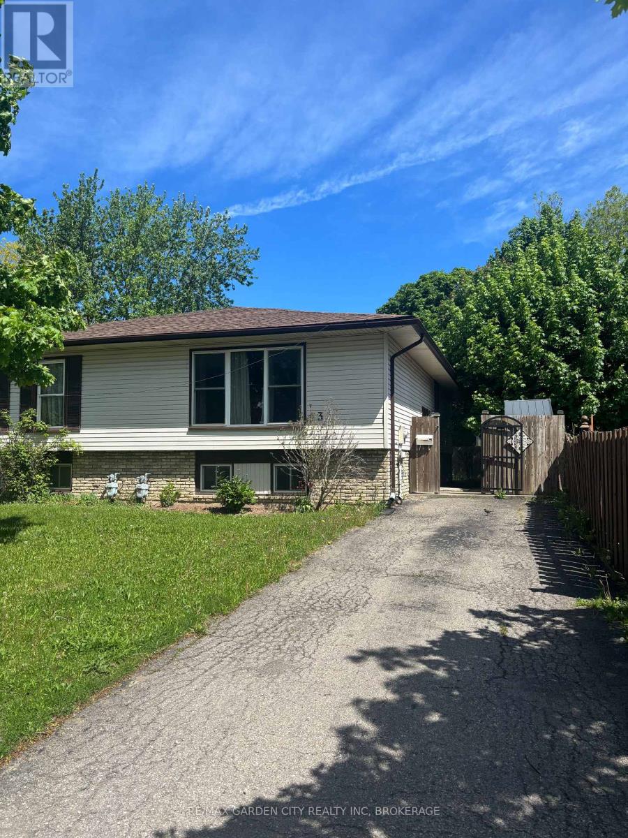 3 TARA CRESCENT - 2