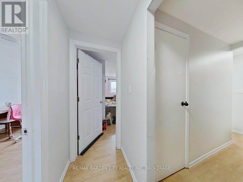 105 TUPPER DRIVE - 40