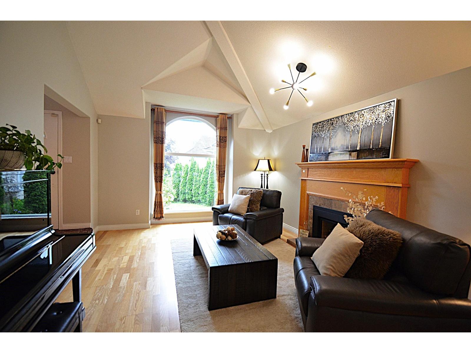 20530 96B AVENUE, Langley