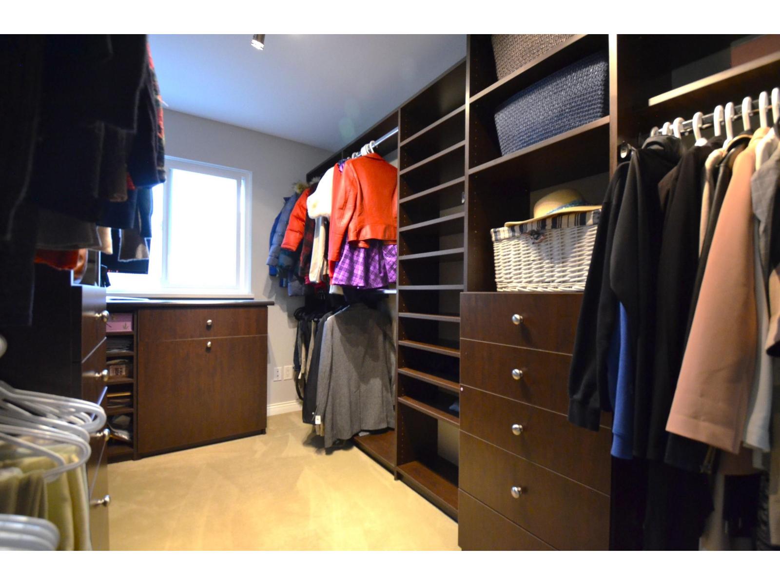 20530 96B AVENUE, Langley