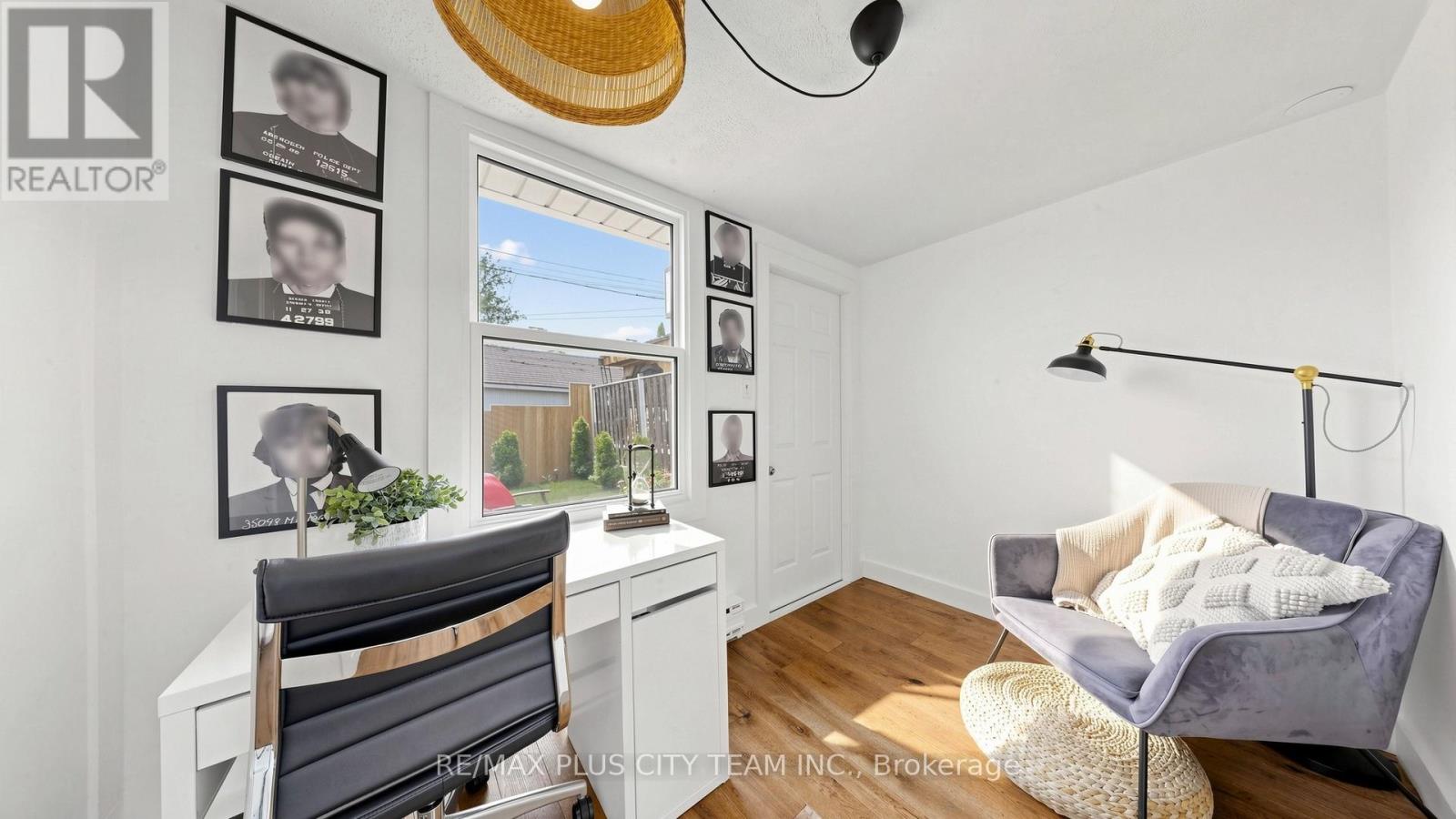 320 BOON AVENUE - 11