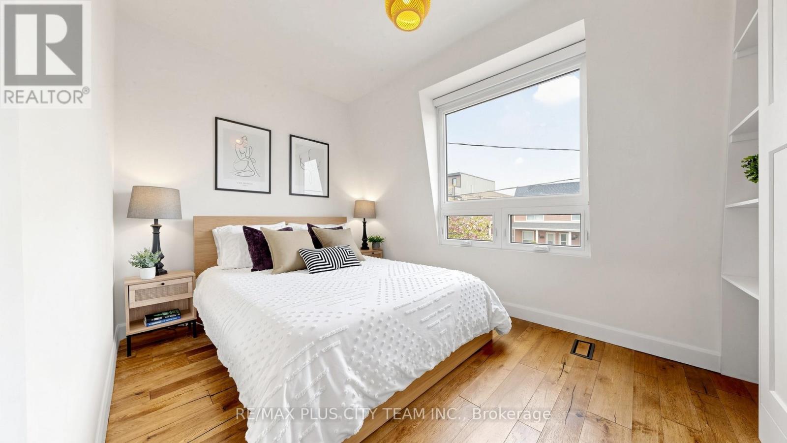 320 BOON AVENUE - 17