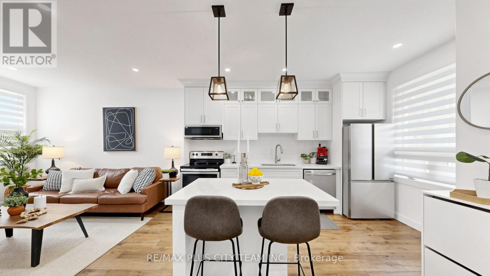 320 BOON AVENUE - 7