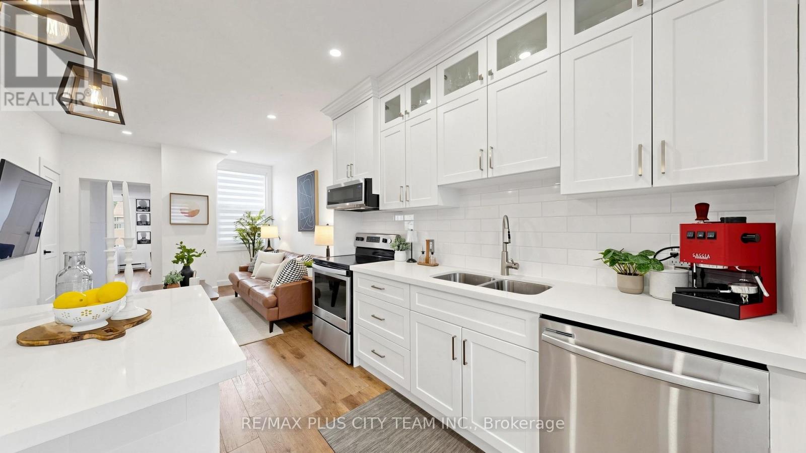320 BOON AVENUE - 9