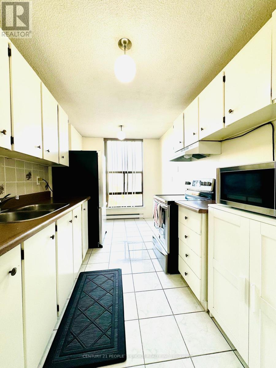 #1205 21 KNIGHTSBRIDGE ROAD - 3