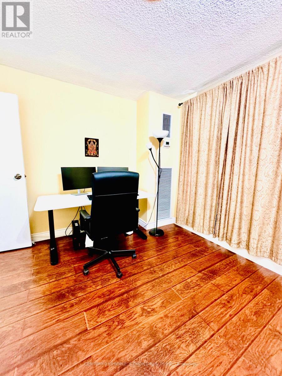 #1205 21 KNIGHTSBRIDGE ROAD - 8