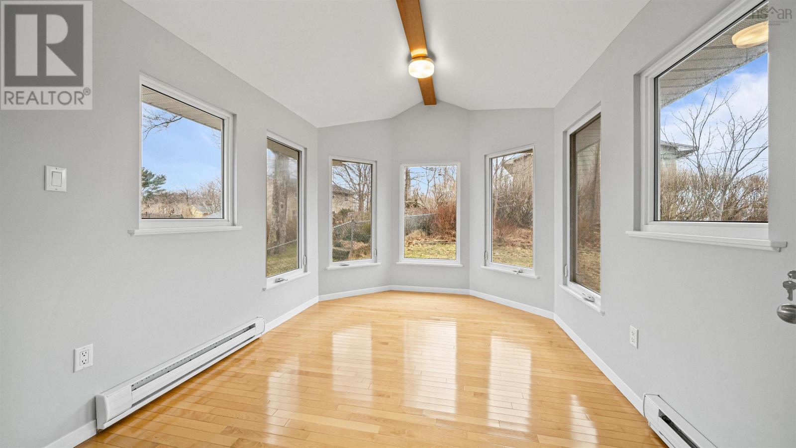 1 Kingfisher Crescent - 12