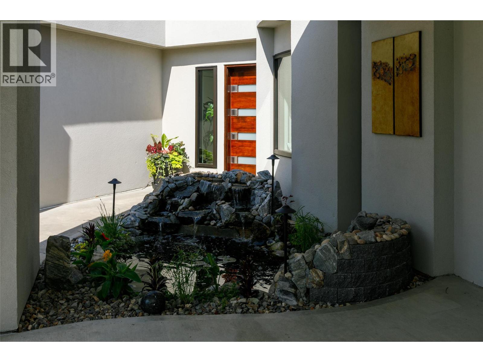 228 Caliburn Court - 17