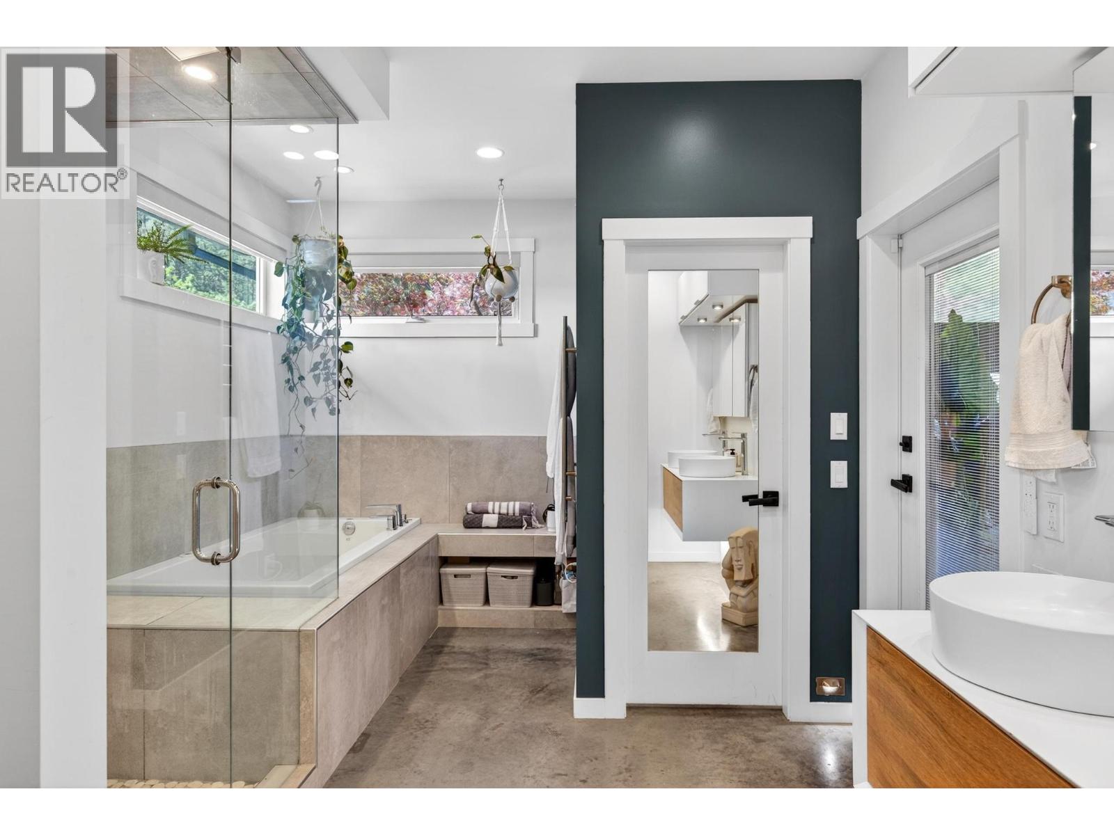 350 Yates Road - 20