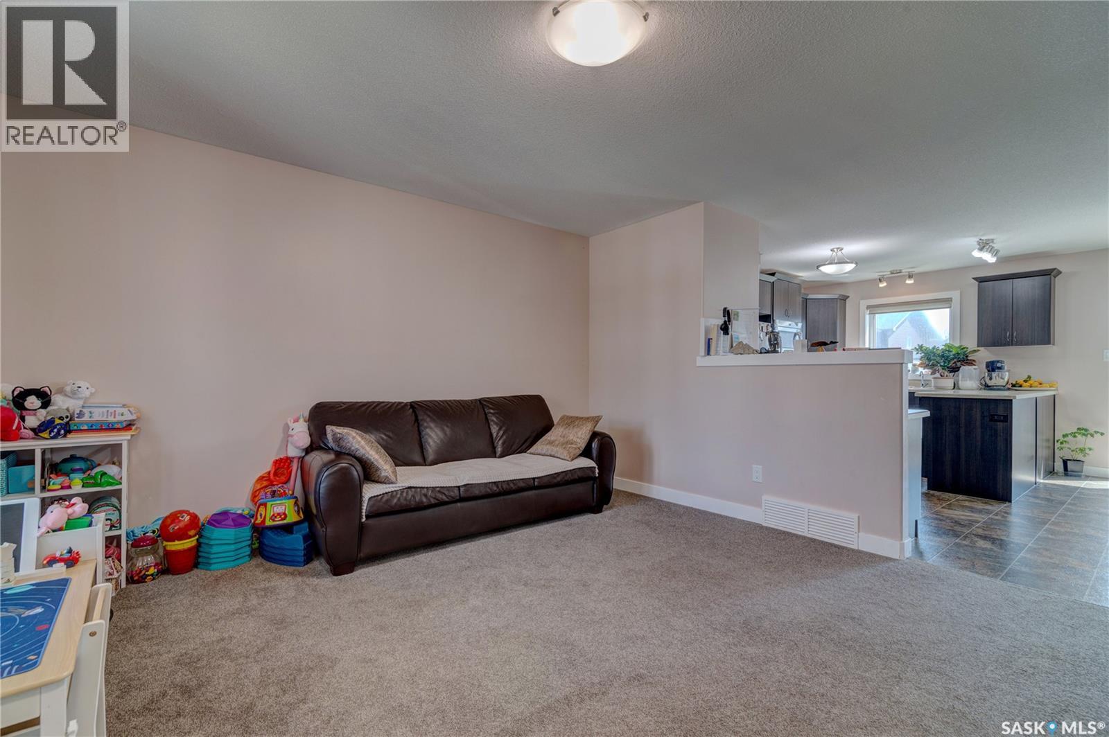 5425 McClelland DRIVE - 5
