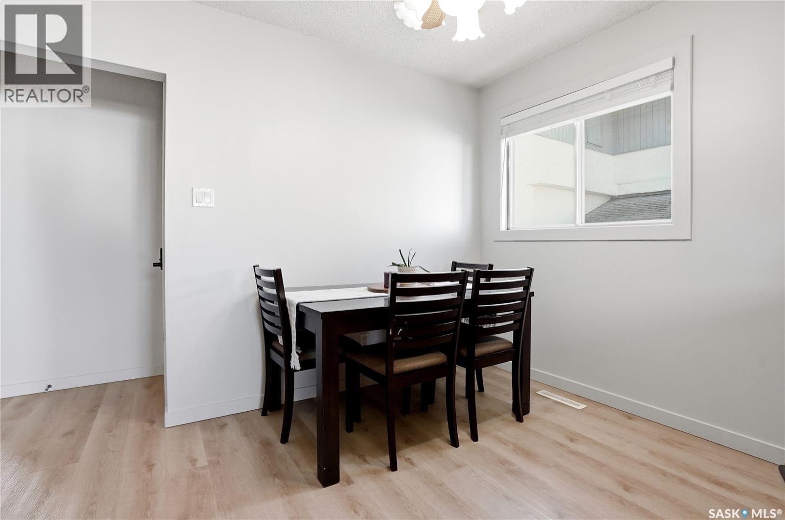 1306 6th AVENUE N - 10