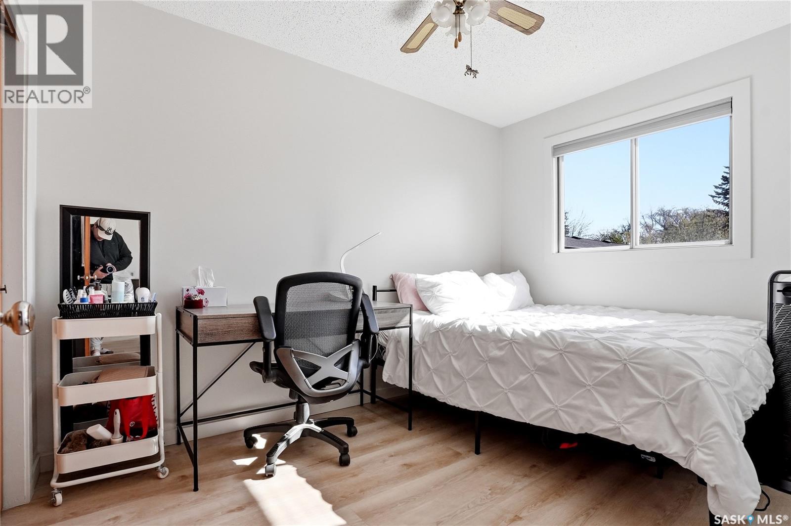 1306 6th AVENUE N - 22