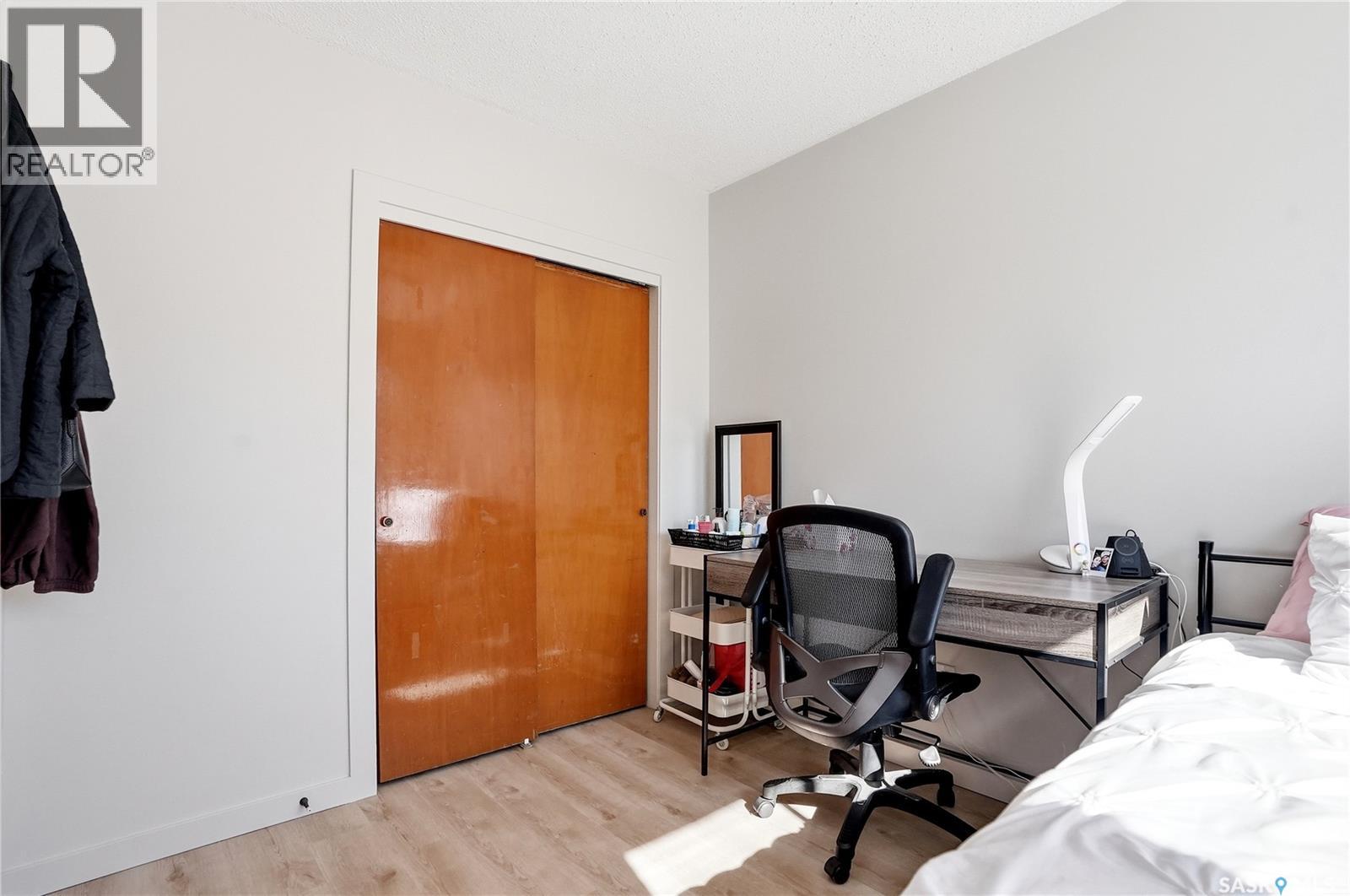 1306 6th AVENUE N - 24