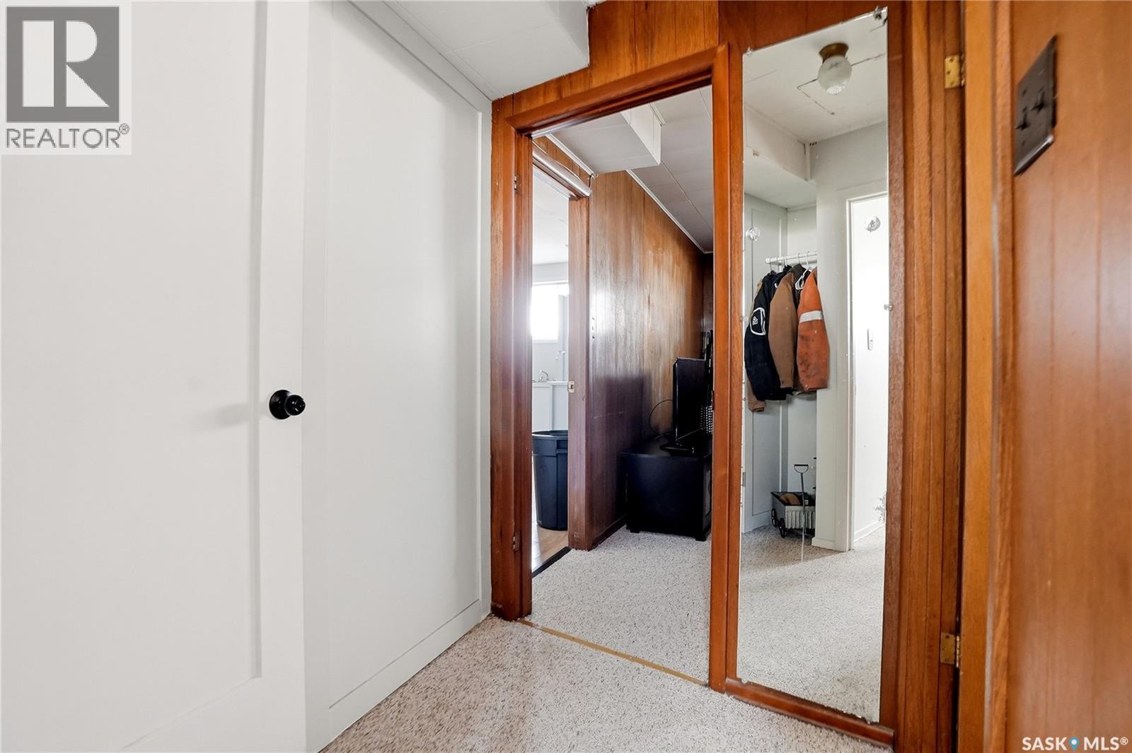 1306 6th AVENUE N - 27