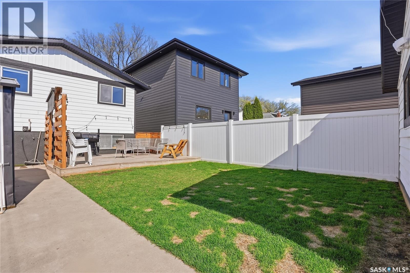 1306 6th AVENUE N - 45