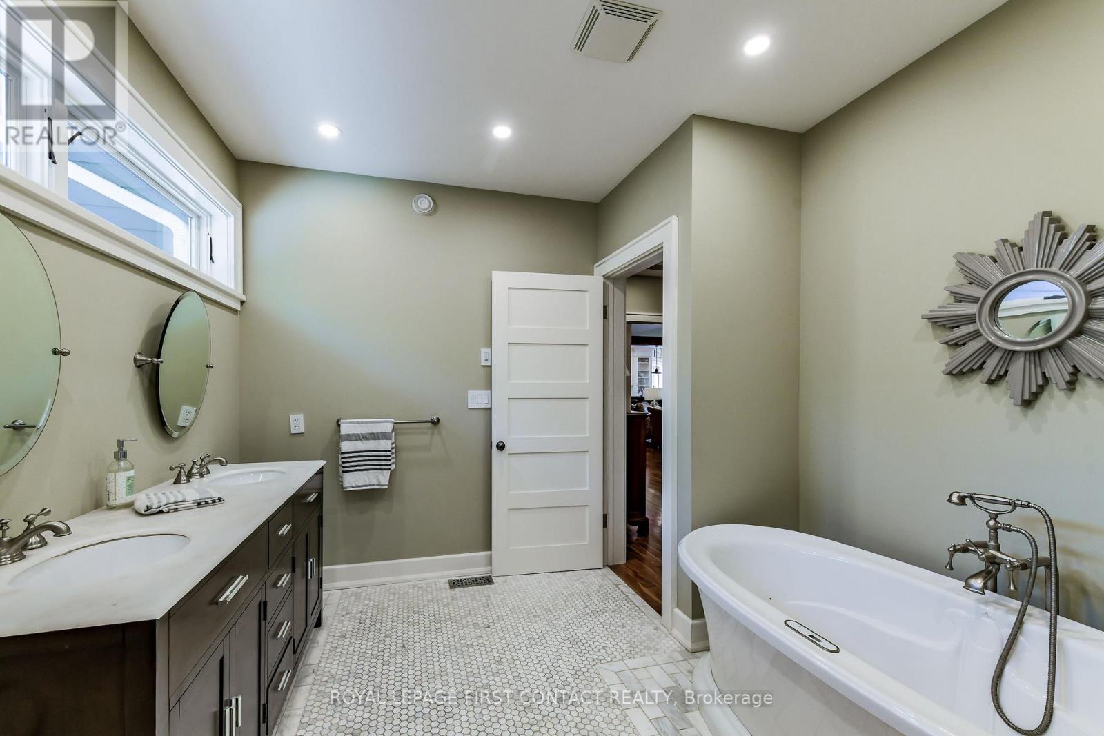 1034 ROAD 2900 - 19