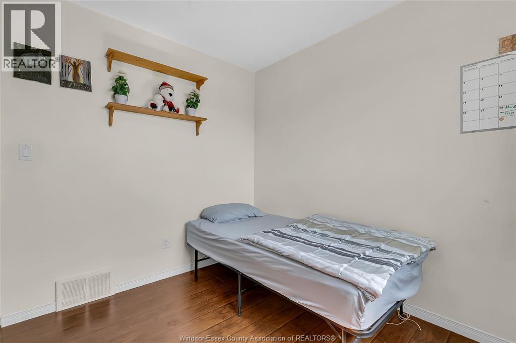 3453 CARIBOU CRESCENT, Windsor, Ontario, N8W5V4 — Photo 5