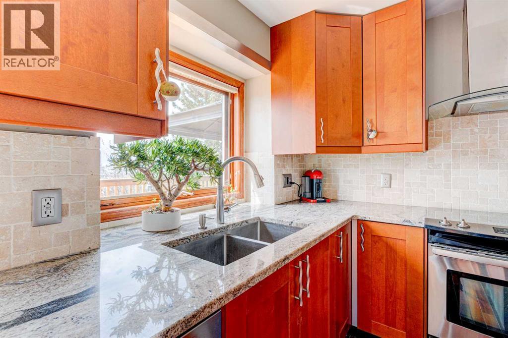210 Hawkville Close NW - 13