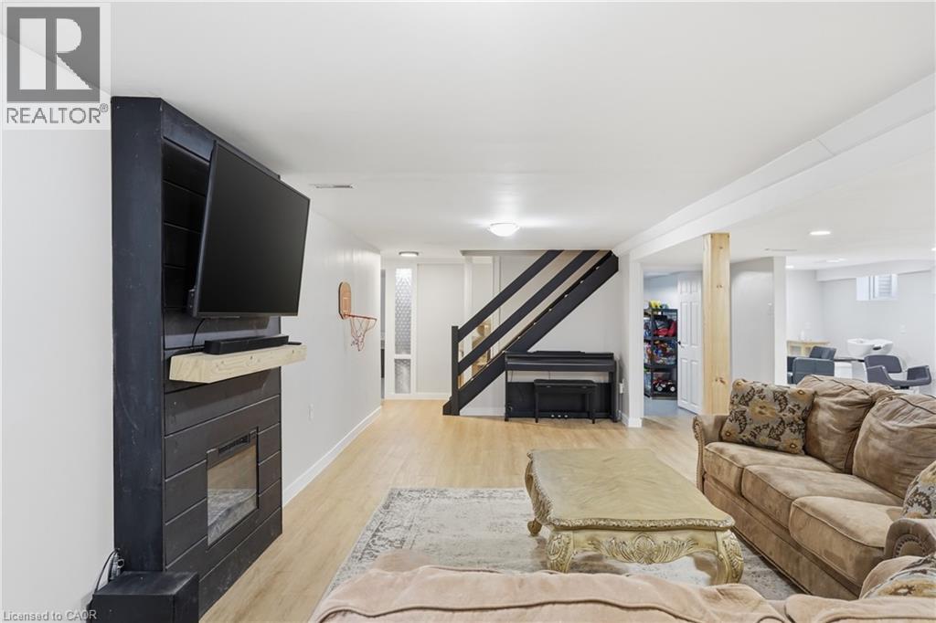 800 HALL Road - 22
