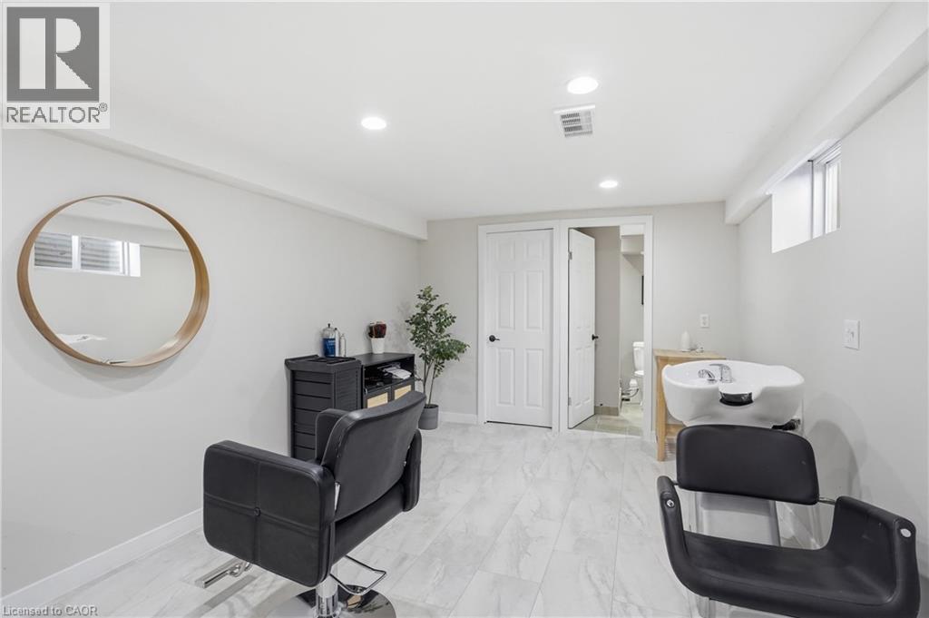 800 HALL Road - 23