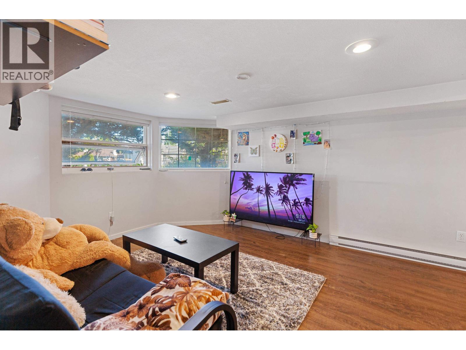 7491 SOUTHRIDGE AVENUE - 21