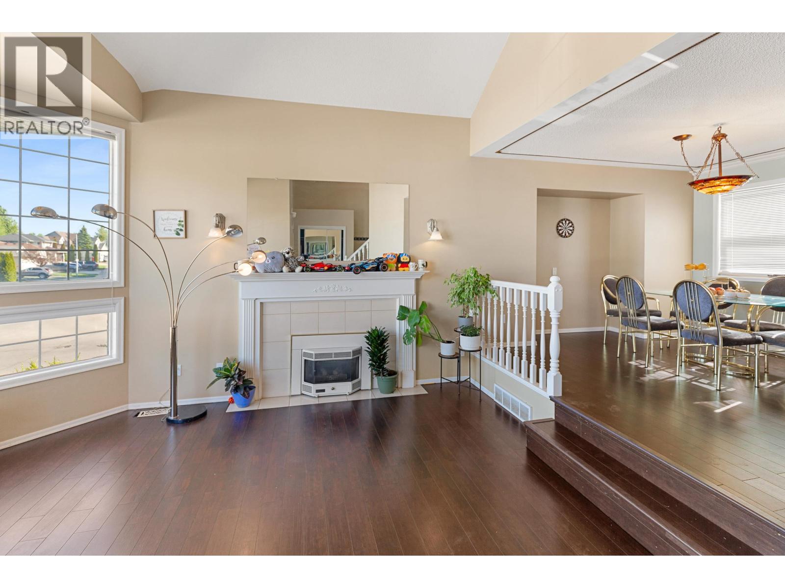 7491 SOUTHRIDGE AVENUE - 7