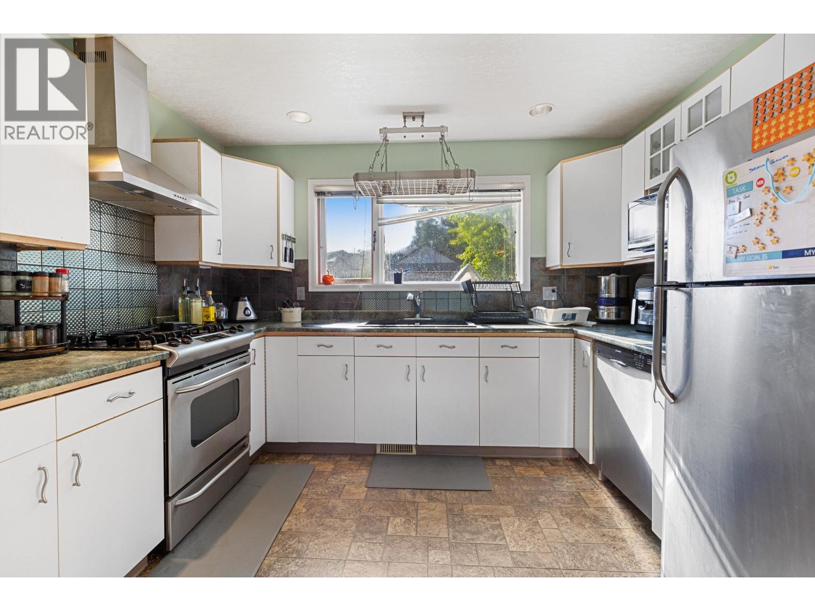 7491 SOUTHRIDGE AVENUE - 13