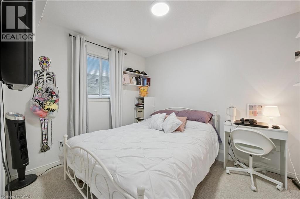 267 GREY FOX Drive - 16