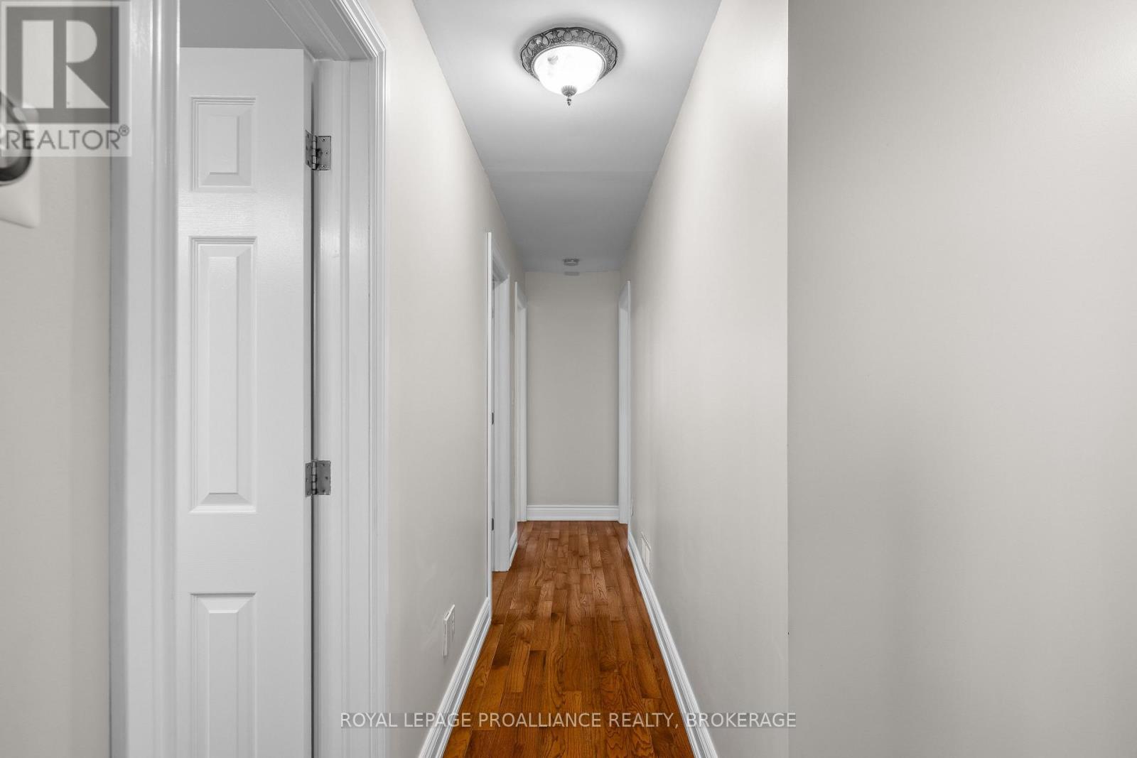 1048 PALMERSTON CRESCENT - 28
