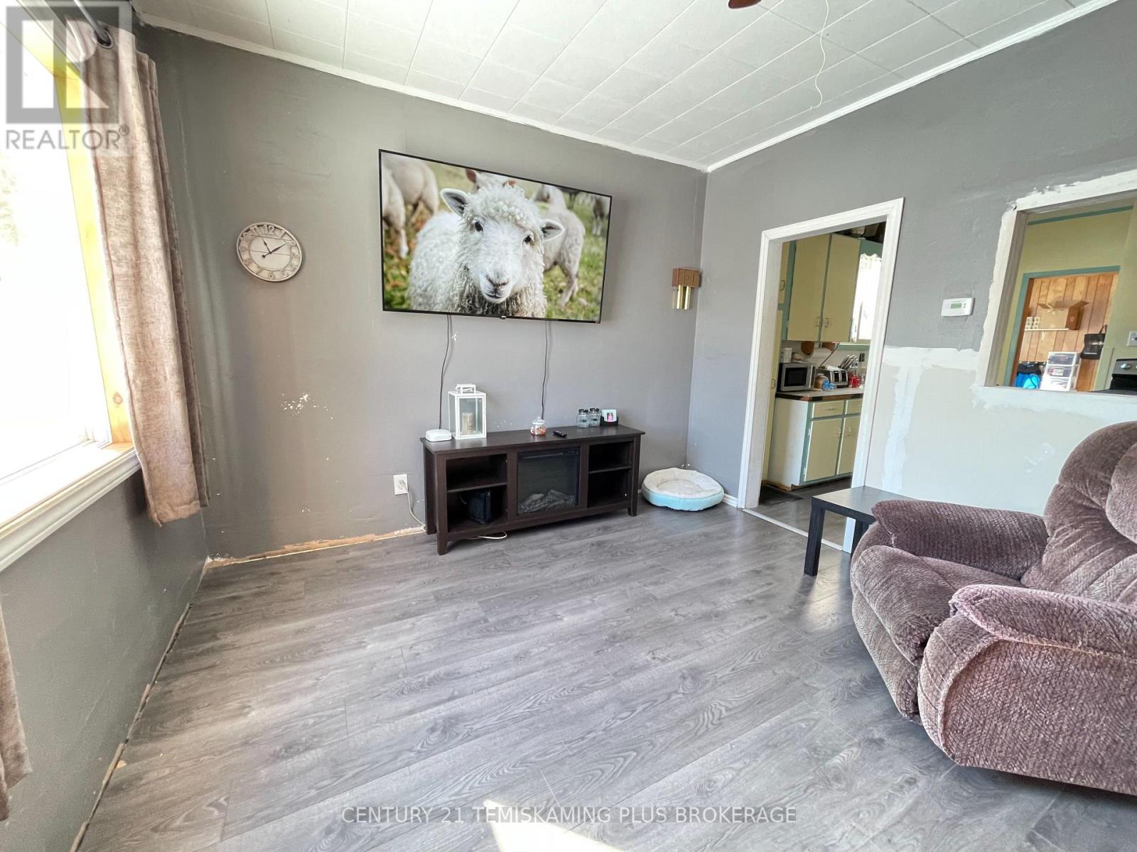 230 MAY STREET - 12