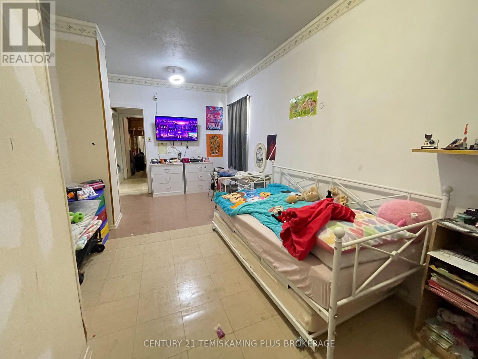 230 MAY STREET - 14