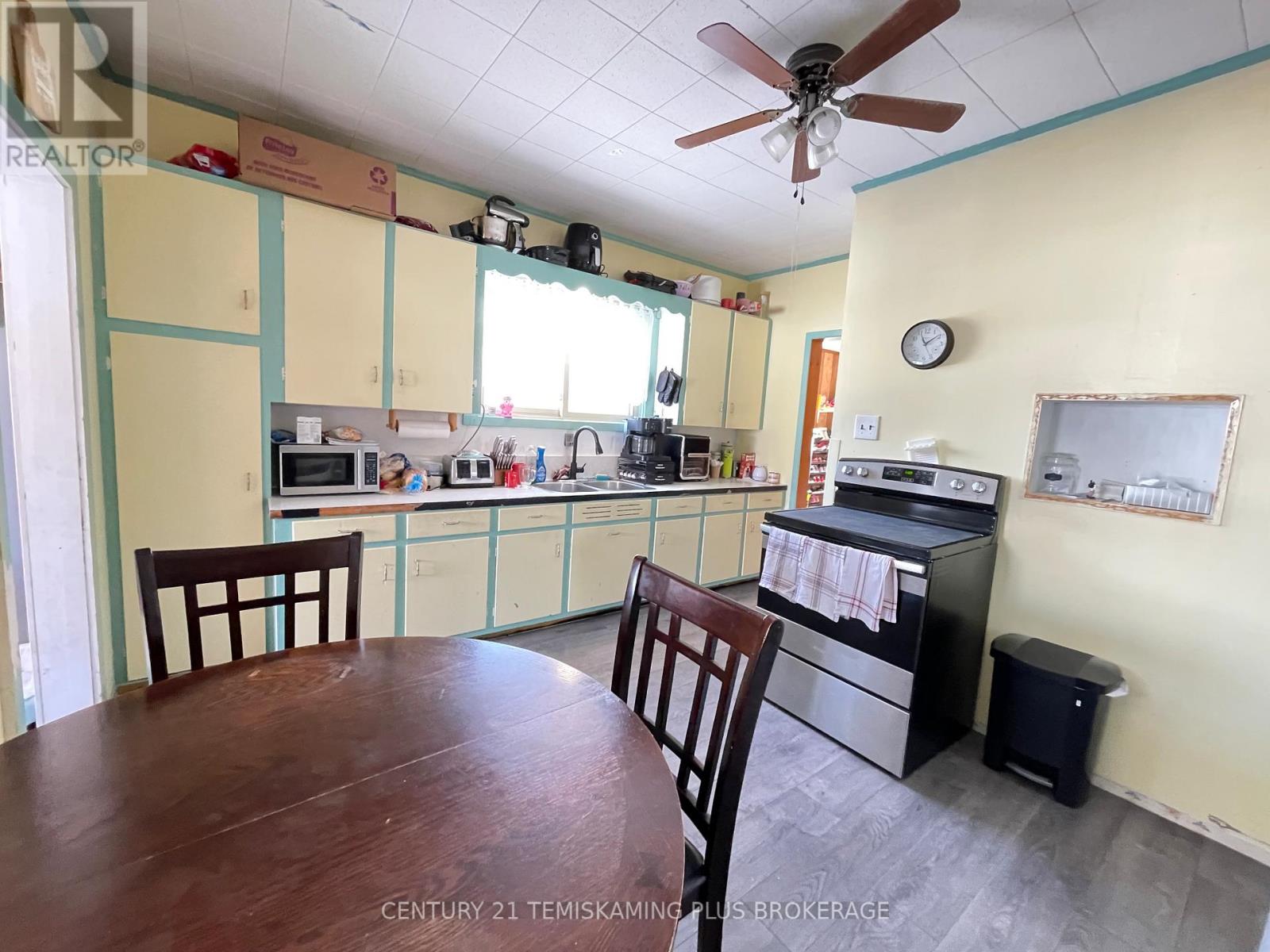 230 MAY STREET - 8