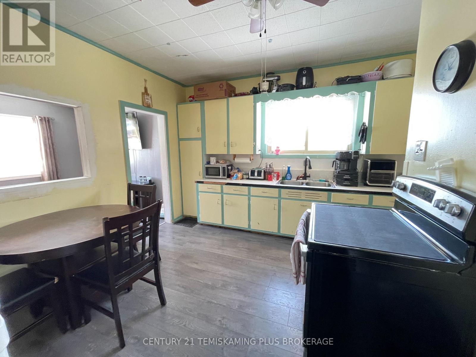 230 MAY STREET - 7