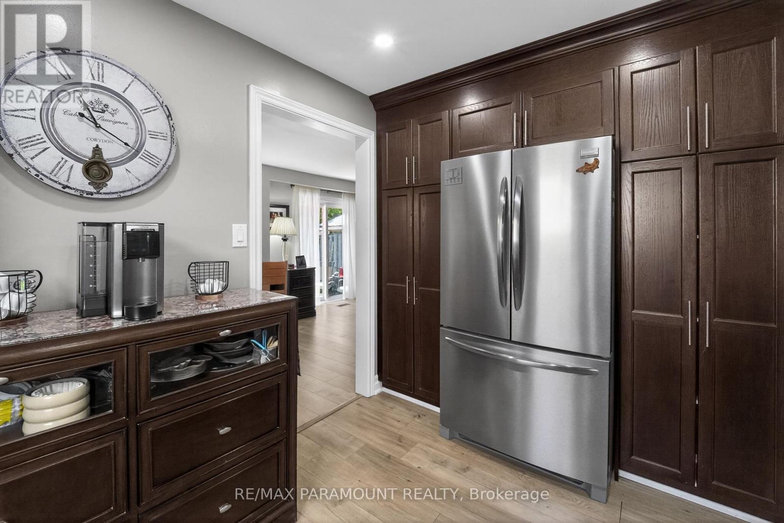 186 WEYBRIDGE TRAIL - 16