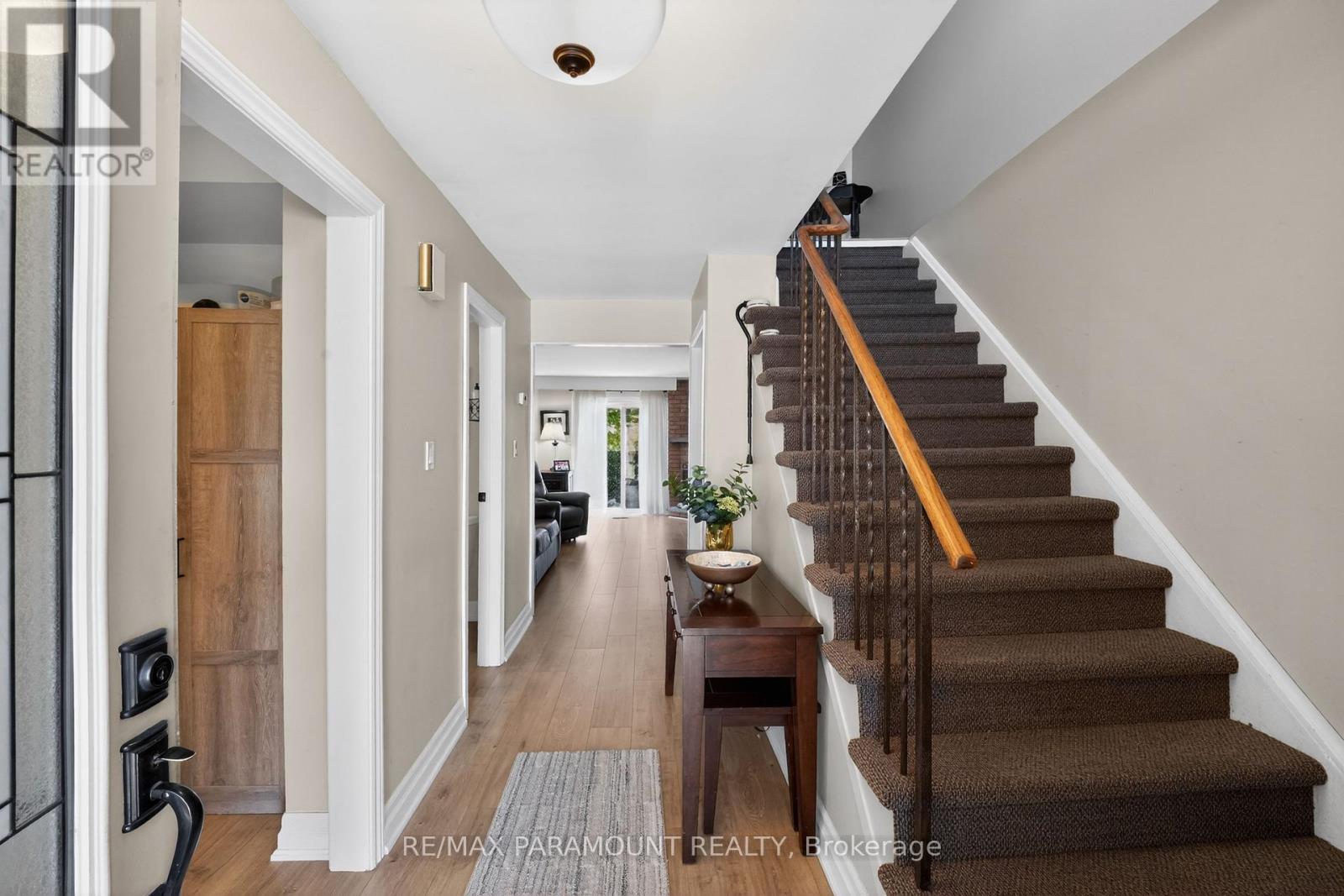 186 WEYBRIDGE TRAIL - 4