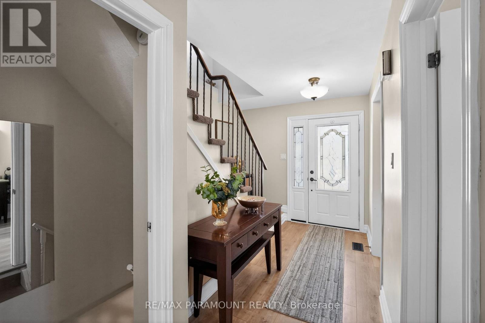 186 WEYBRIDGE TRAIL - 5