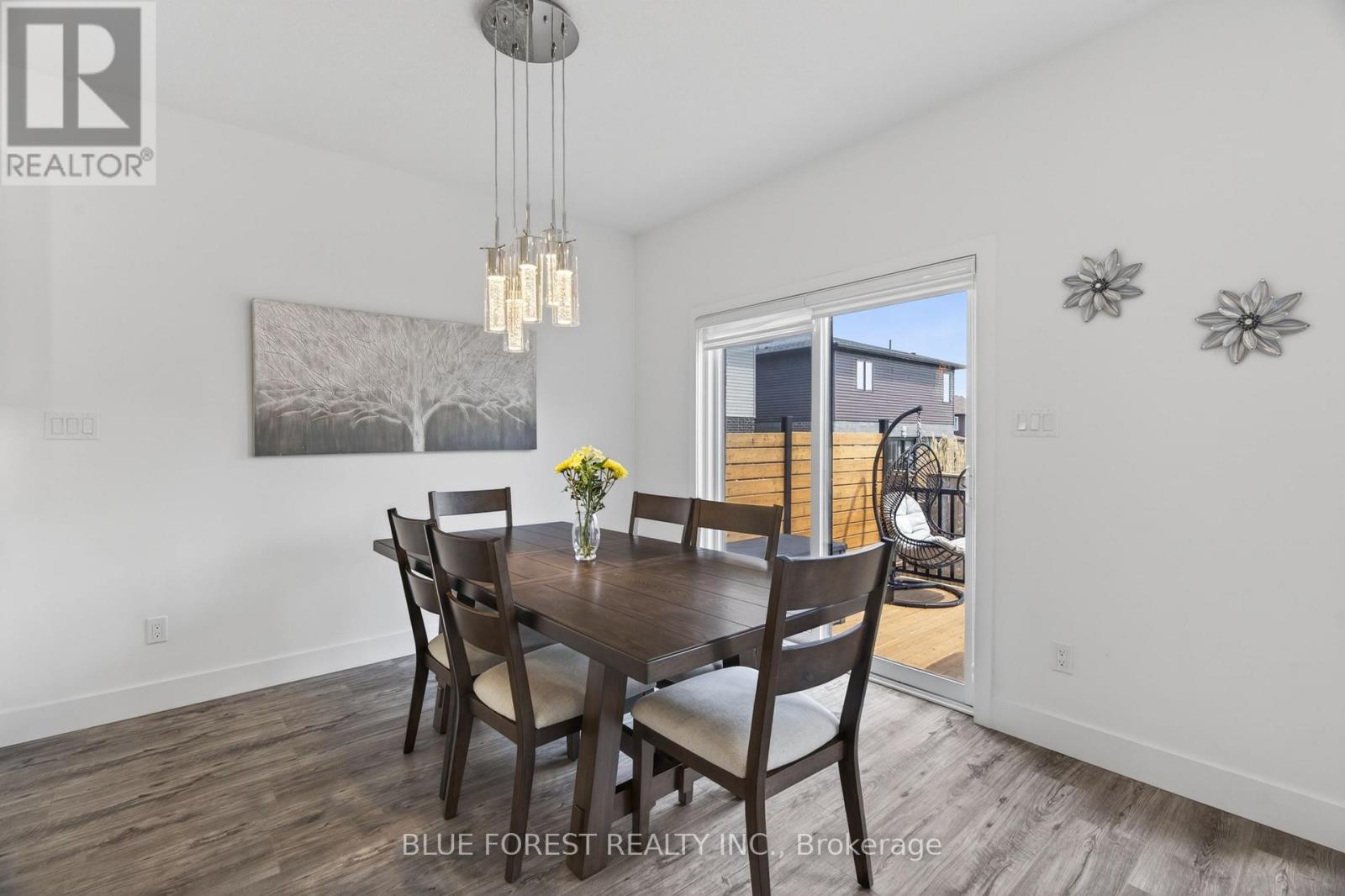 1365 SANDBAR STREET - 11