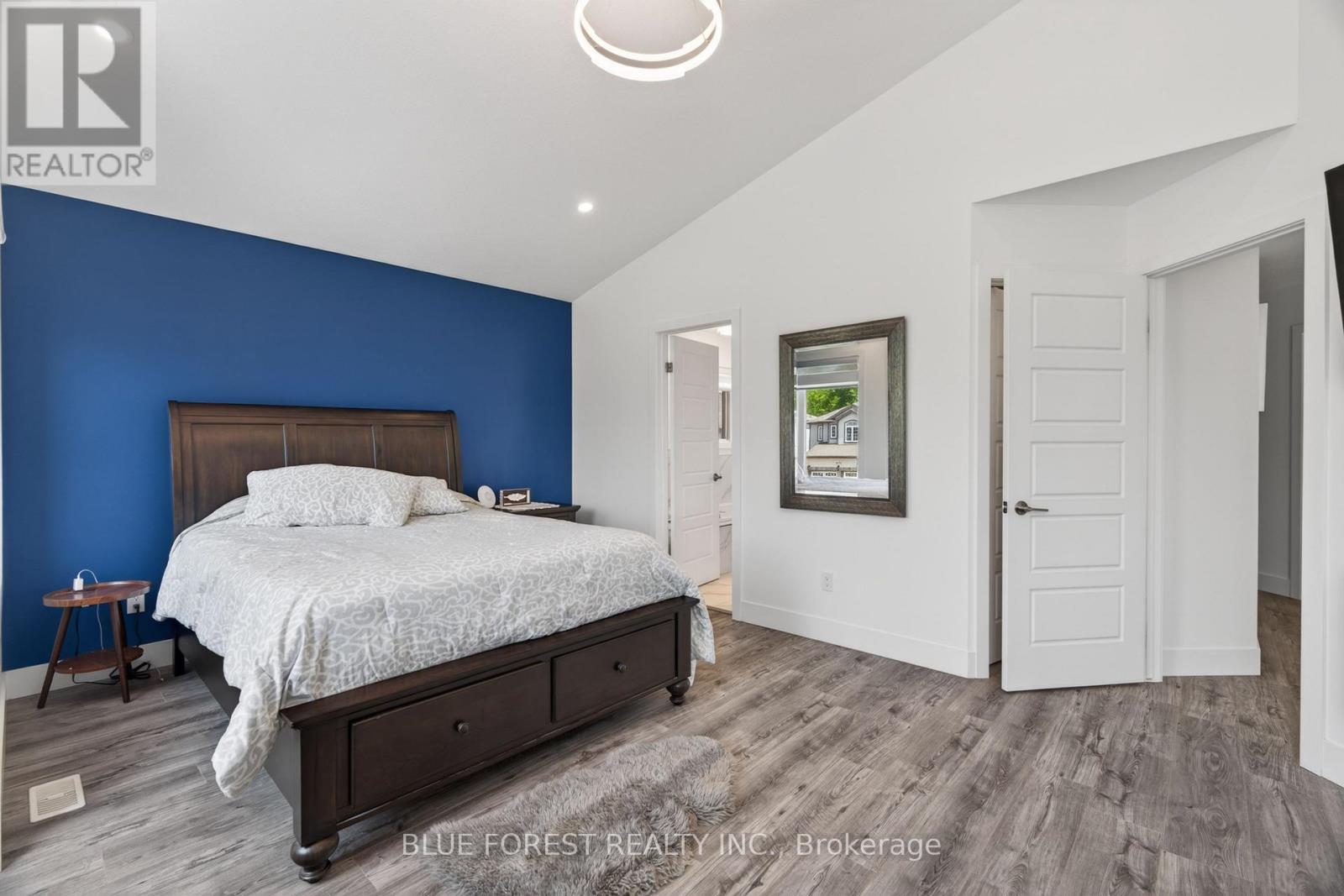 1365 SANDBAR STREET - 19
