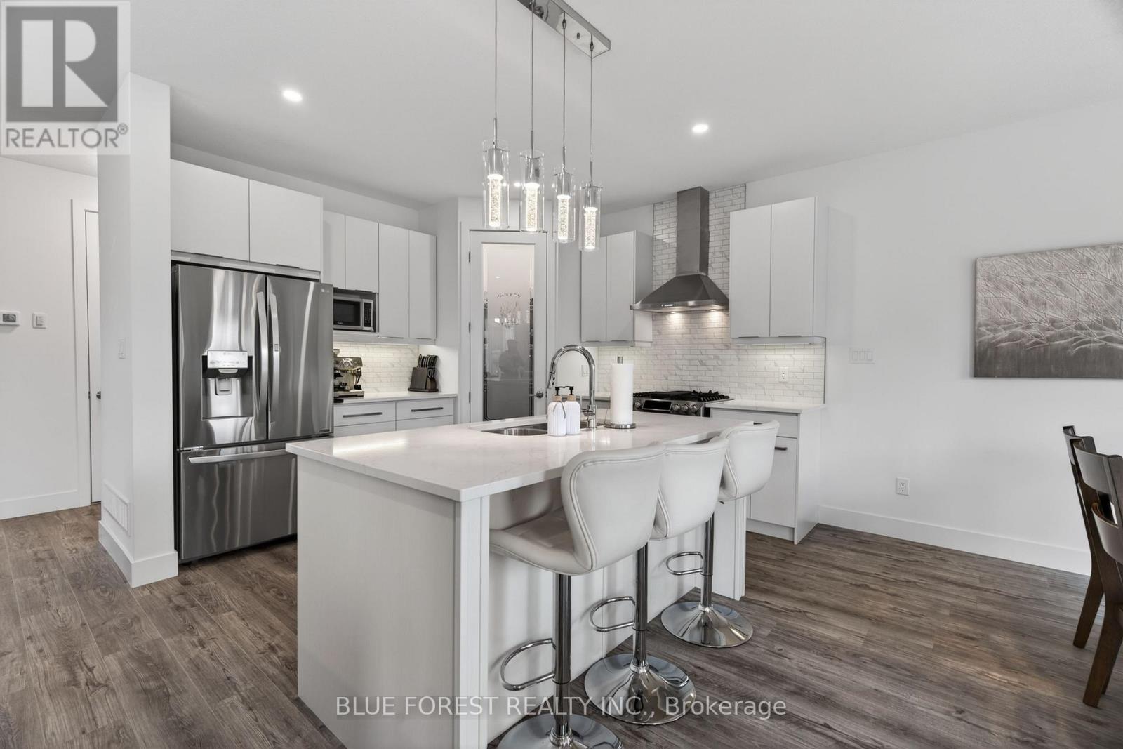 1365 SANDBAR STREET - 8