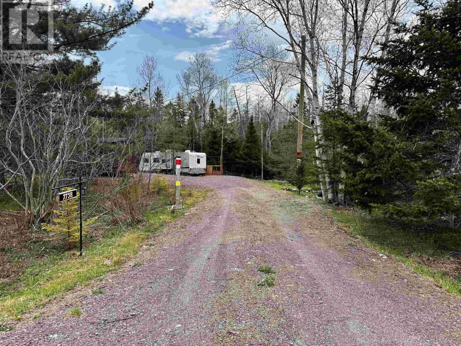 Property 3 of 16 of 7758 Highway 4