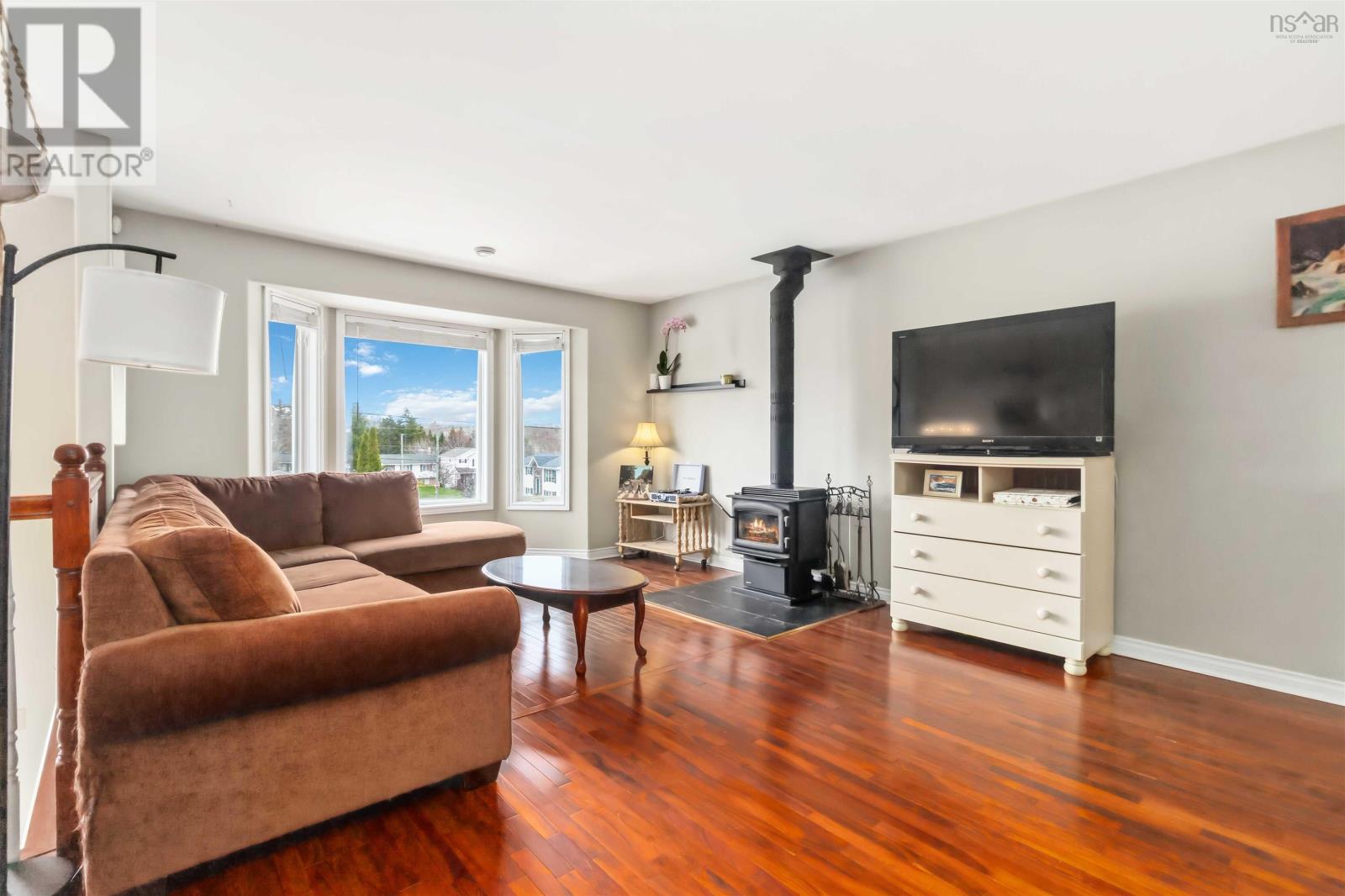 Property 2 of 27 of 22 Hewer Crescent