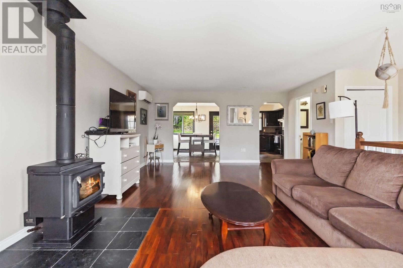Property 1 of 27 of 22 Hewer Crescent