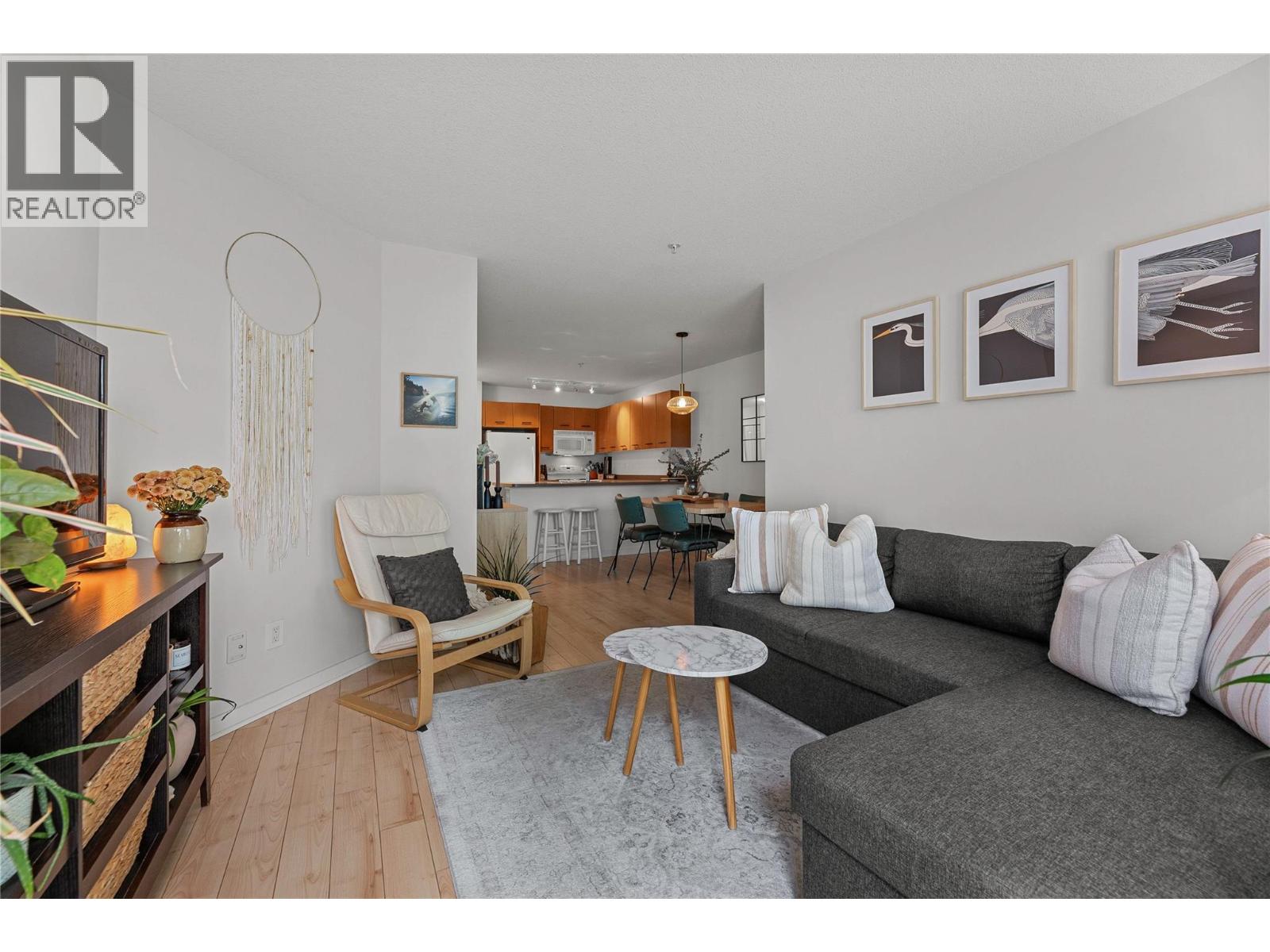 107 539 YATES Road, Kelowna