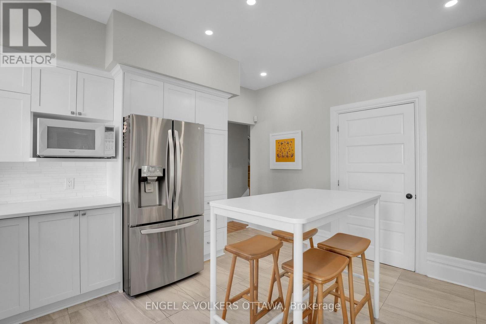 267 STEWART STREET N - 14
