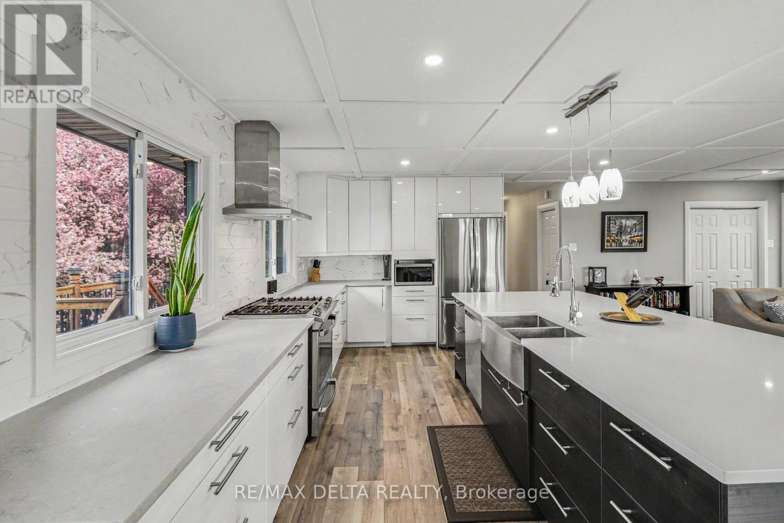 1363 GERALD STREET - 11