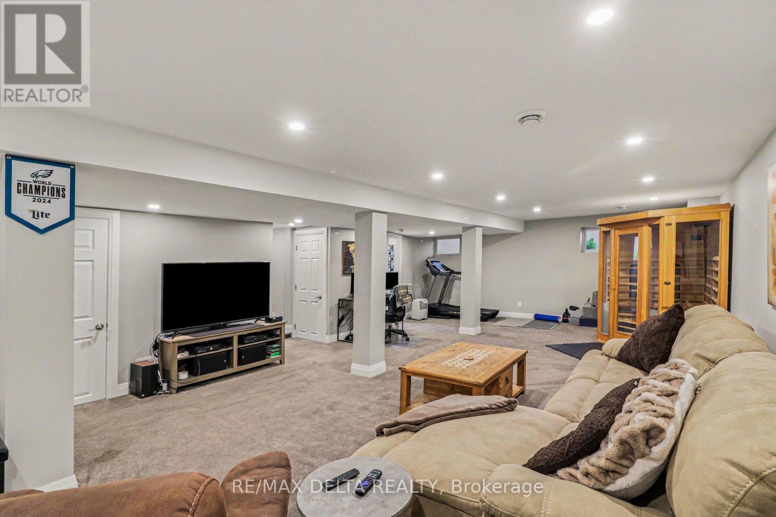 1363 GERALD STREET - 25