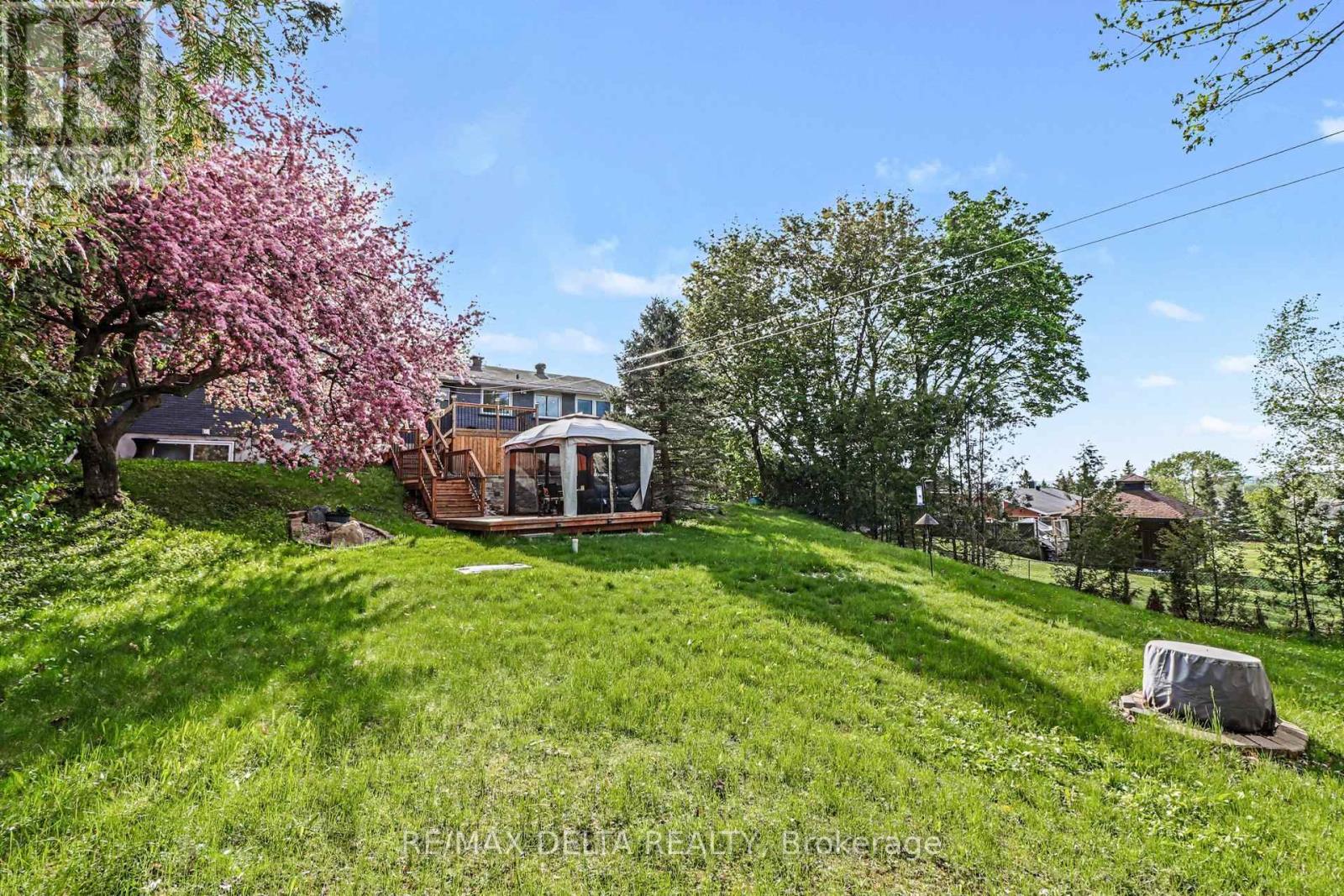 1363 GERALD STREET - 32