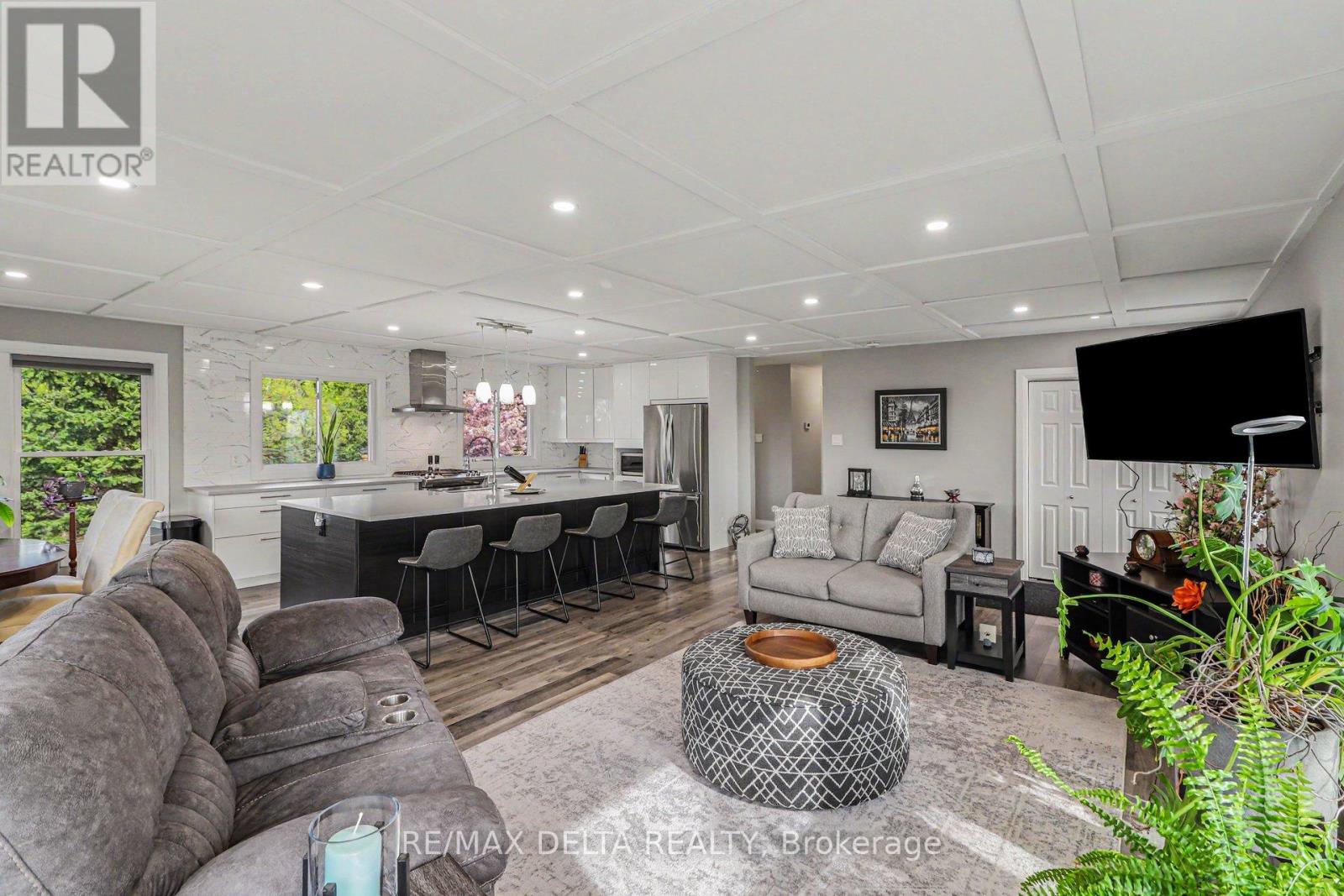 1363 GERALD STREET - 6