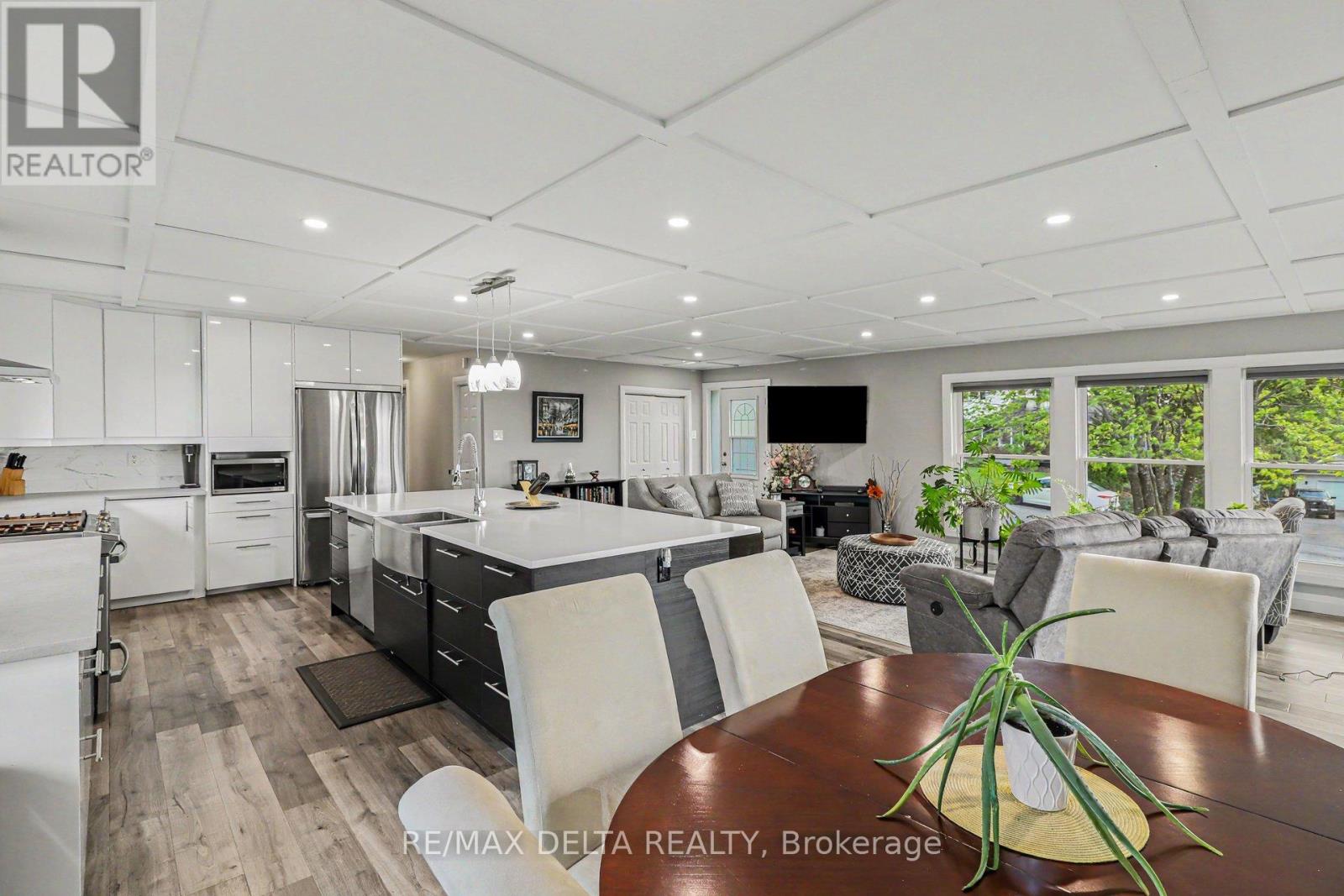 1363 GERALD STREET - 9