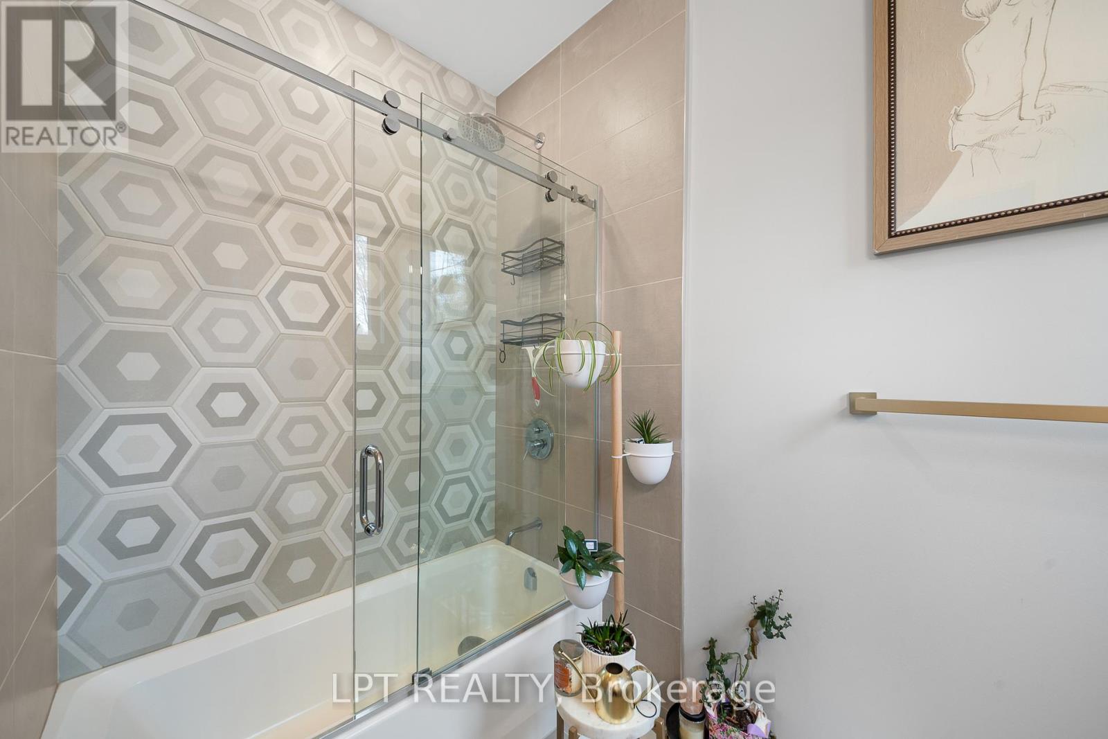 589 SHOREWAY DRIVE - 33